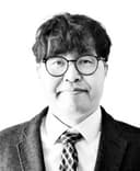 (연금연구회가 동의하기 어려운 내용. 경향신문. 우석진 교수.) [경제직필] 당신들의 연금을 내지 않겠다(2026. 10. 13.)