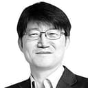 (중앙일보) [신성식의 시시각각] 혼낸 대통령, 혼난 장관 (2026.10.28.)