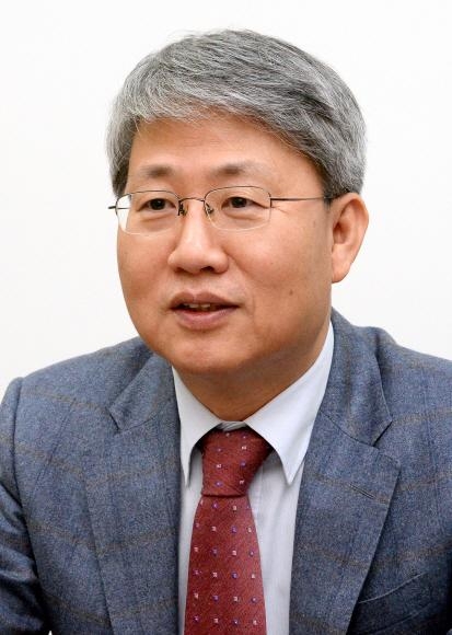 [Open World] "The Grapes of Wrath" and the Path to Strengthening Public Pensions / Yun Seok-myeong, Research Fellow, Korea Institute for Health and Social Affairs (2015)